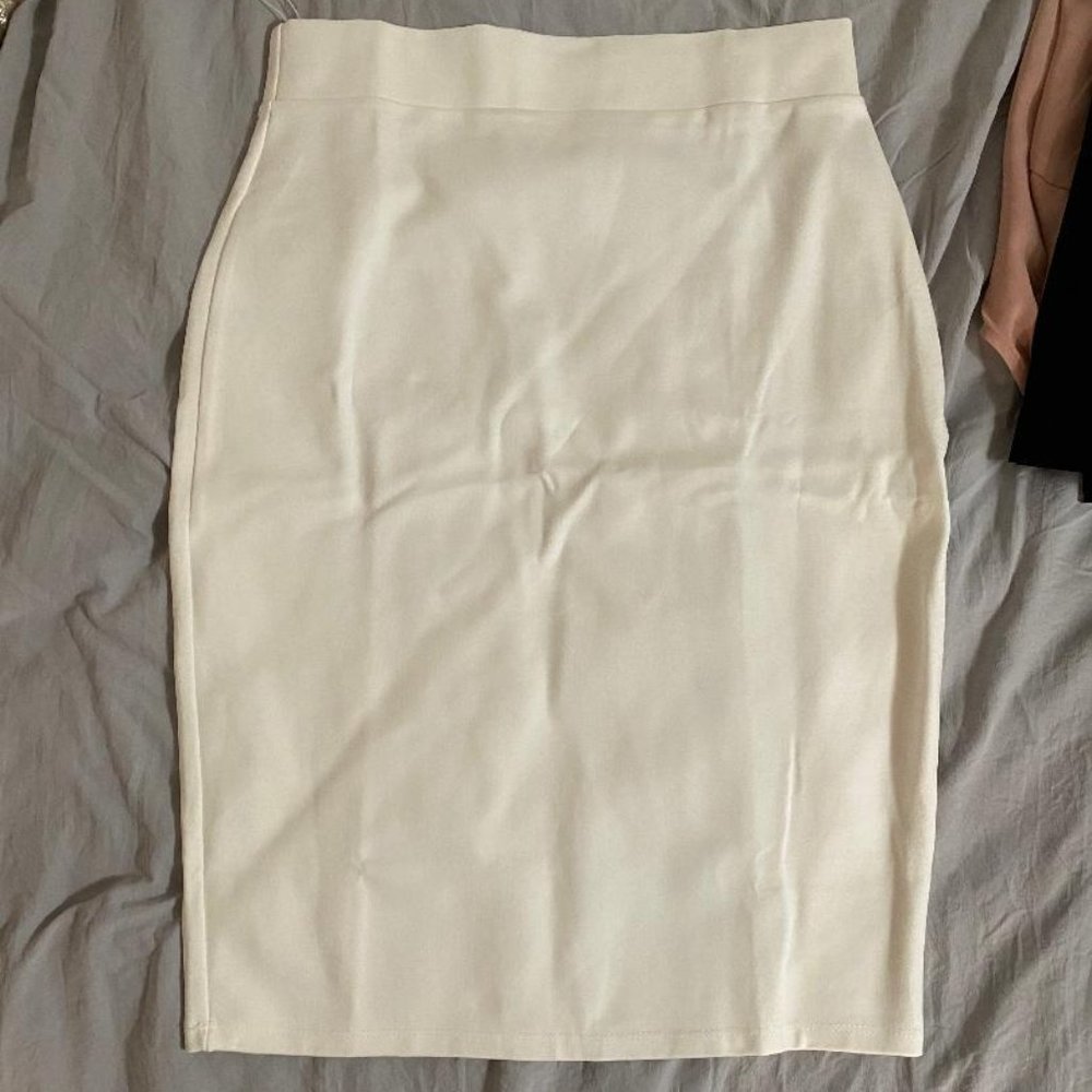 White pencil Skirt